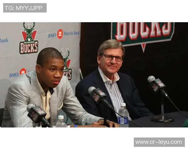 雄鹿签约2022年10号秀约翰尼戴维斯将加盟G联盟球队锻炼提升