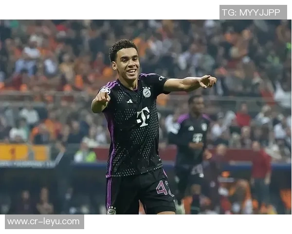 穆西亚拉提前结束假期重返拜仁训练基地全力备战新赛季 穆西亚拉提前结束假期重返拜仁训练基地全力备战新赛季