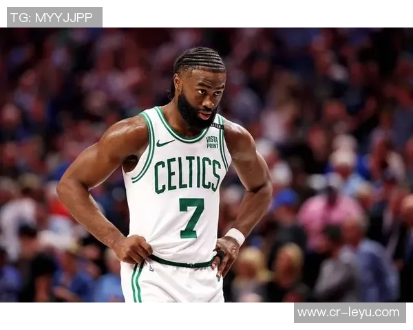 巴克利分享个人经历建议杰伦布朗面对秃头果断剃光保持自信