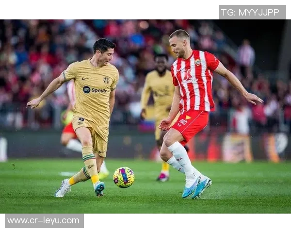 罗贝托与阿尔巴合影留念感慨共度岁月祝福未来一切顺利