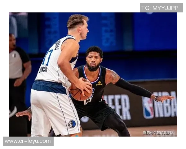 凯肖恩乔治22岁前表现惊艳30分10板5三分2断2帽追平文班卢卡数据