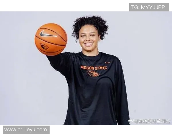 汉娜伊达尔戈狂砍30分10助攻13抢断成NCAA女篮新星 汉娜伊达尔戈狂砍30分10助攻13抢断成NCAA女篮新星