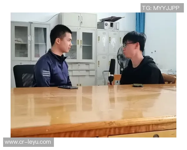 西马坎感慨与C罗并肩作战的珍贵经历与年龄差距的挑战