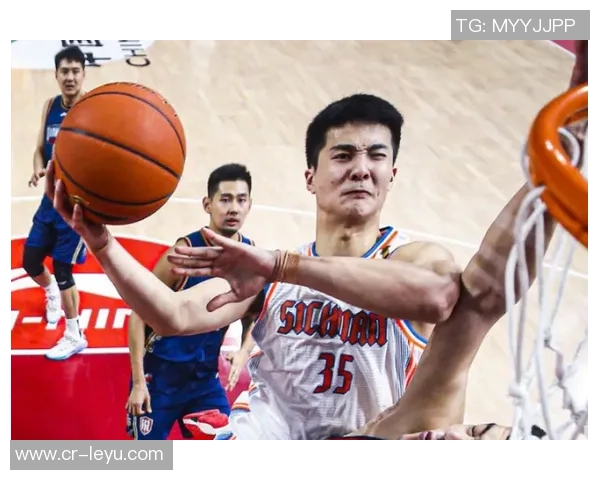 追梦之路:若克尼佩尔稳定发挥助黄蜂进附加赛有望夺最佳新秀奖 追梦之路:若克尼佩尔稳定发挥助黄蜂进附加赛有望夺最佳新秀奖