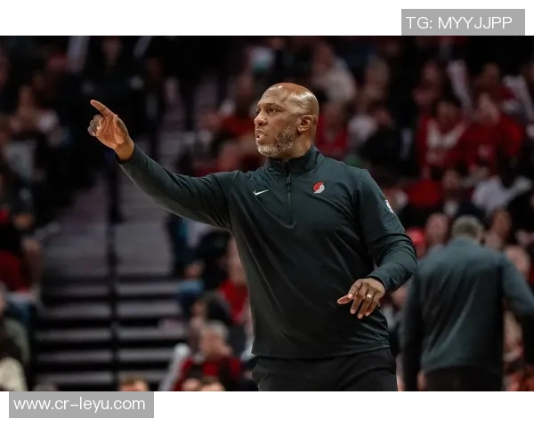 比卢普斯回顾28年NBA生涯希望球迷给予更多理解与耐心