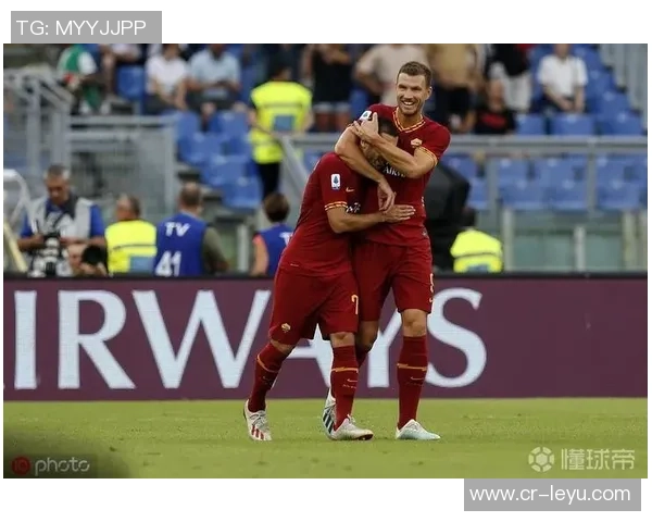 罗马昔日英雄重聚哲科赛后亲吻德罗西感动全场